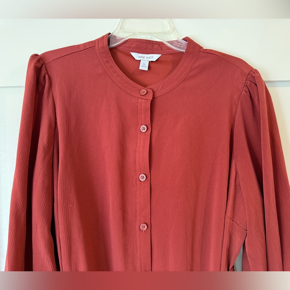 Nine West Button-Front Tiered Midi Dress in Rust - Picture 3 of 4